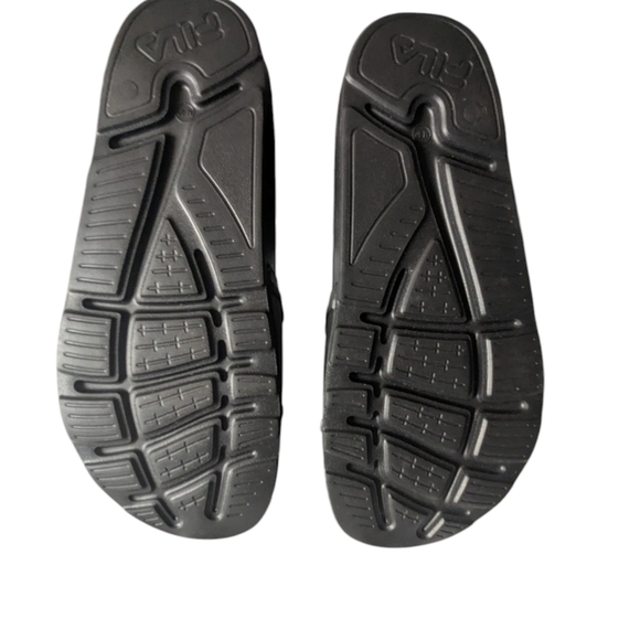 Fila Men's Black Slide Sandals. Size 10/ M. NWT. - Picture 4 of 5